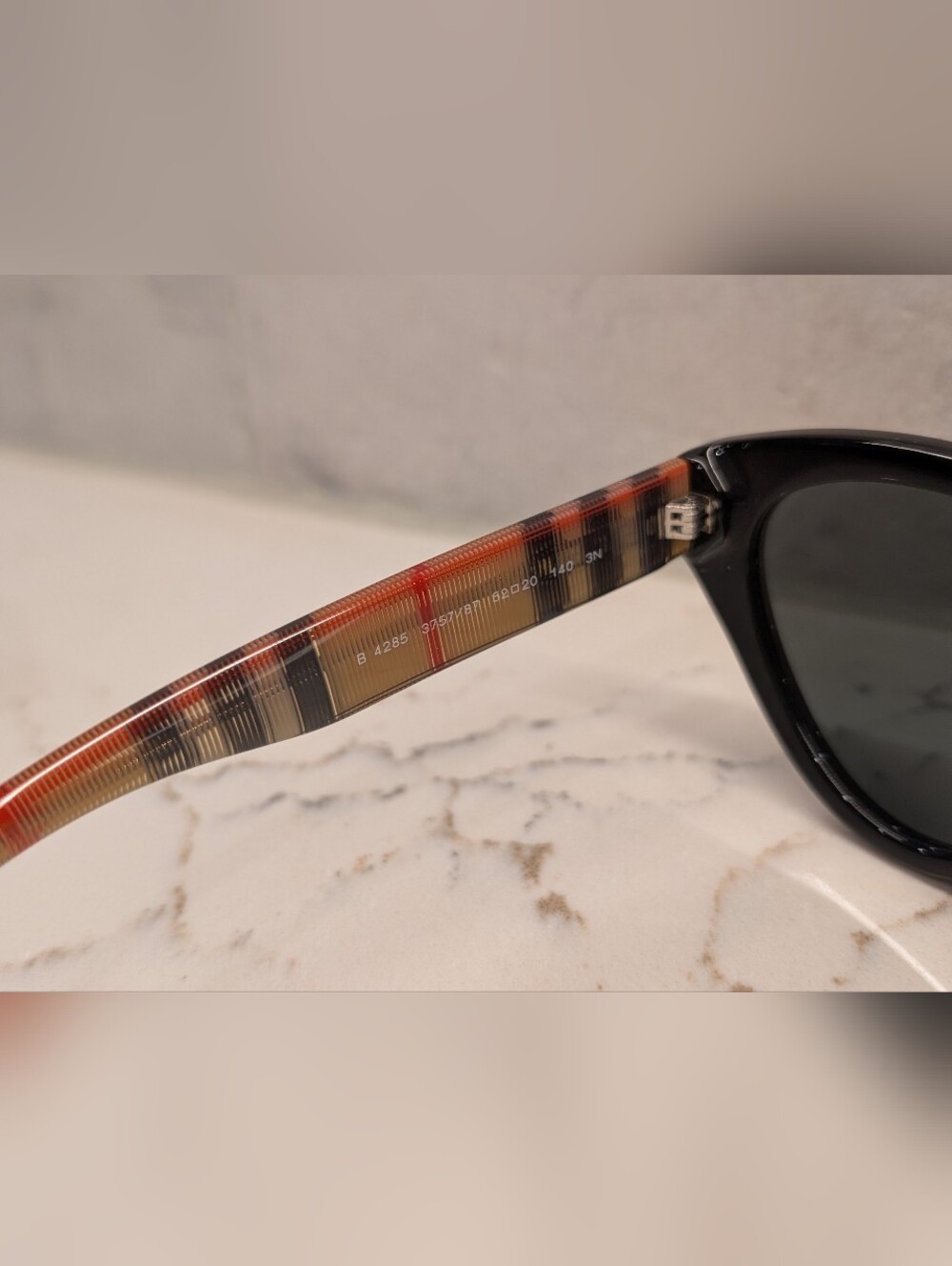 Burberry Sunglasses - GUC - Black Front Nova Check Arms - Picture 9 of 15